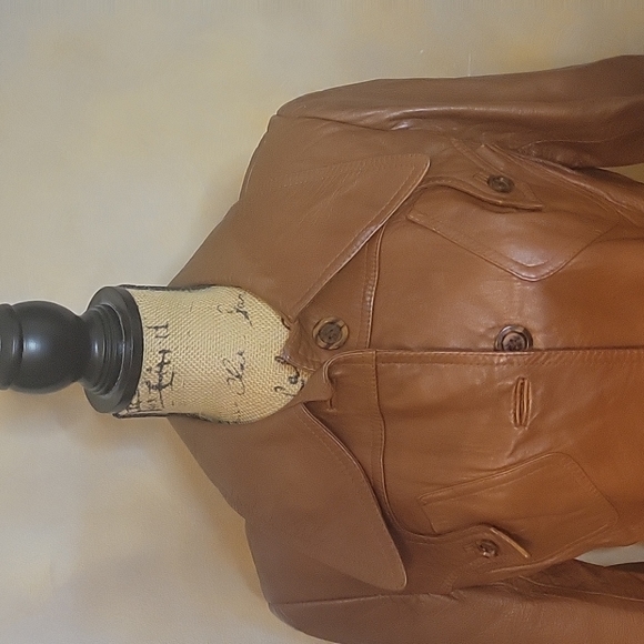 Vintage Trenchcoat - Picture 13 of 16